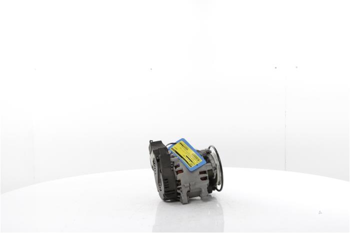 Dynamo van een Peugeot 508 (F3/FB/FH/FP) 1.6 16V Hybrid 225 2021