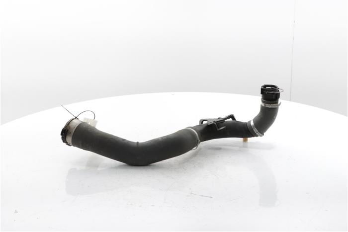 Gebrauchte Intercooler Schlauch Renault Kadjar (RFEH) 1.2 Energy TCE 130 Preis € 70,00 Margenregelung angeboten von Snuverink Autodemontage