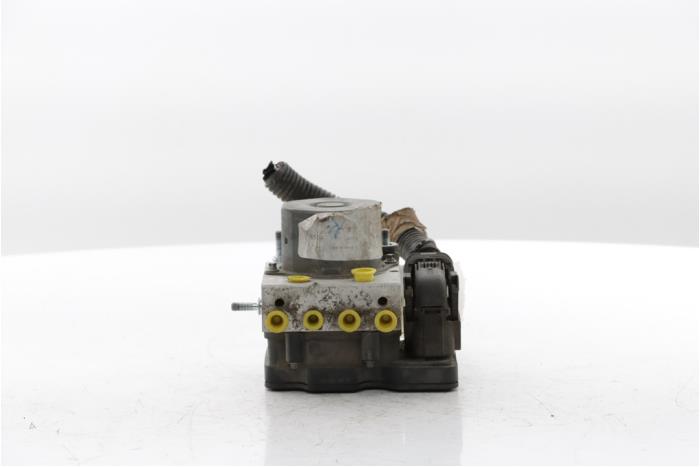 Gebrauchte ABS Pumpe Renault Kadjar (RFEH) 1.2 Energy TCE 130 Preis € 175,00 Margenregelung angeboten von Snuverink Autodemontage
