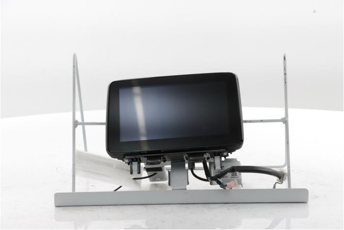 Begagnade Innerdisplay Mazda CX-3 (DJ/DK) 2.0 SkyActiv-G 121 Pris € 550,00 Marginaltabell erbjuds av Snuverink Autodemontage