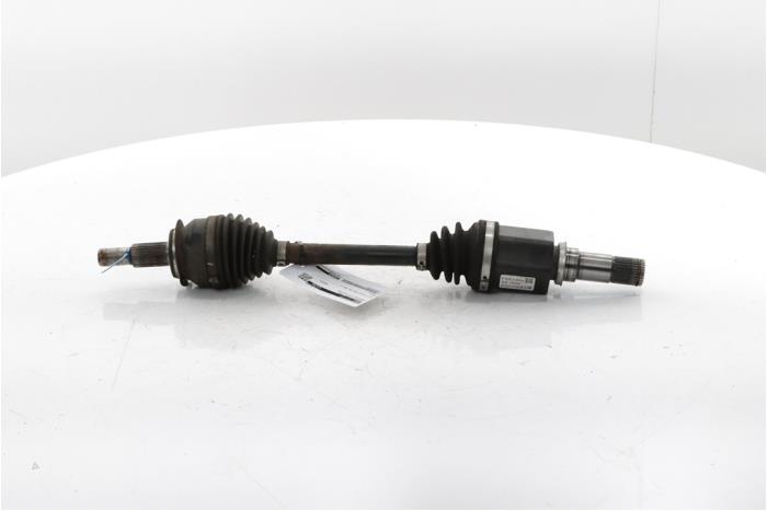 Gebrauchte Antriebswelle links vorne Mazda CX-3 (DJ/DK) 2.0 SkyActiv-G 121 Preis € 295,00 Margenregelung angeboten von Snuverink Autodemontage