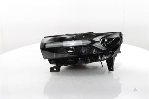 Used Headlight, left Dacia Duster (DJF) 1.6 Hybrid 140 16V Price € 595,00 Margin scheme offered by Snuverink Autodemontage