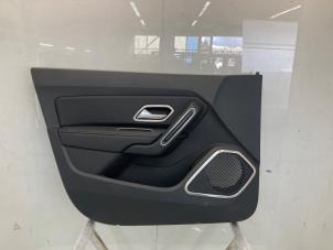 Usagé Revêtement portière 4portes avant gauche Dacia Duster (SR) 1.3 TCE 130 16V Prix sur demande proposé par Snuverink Autodemontage