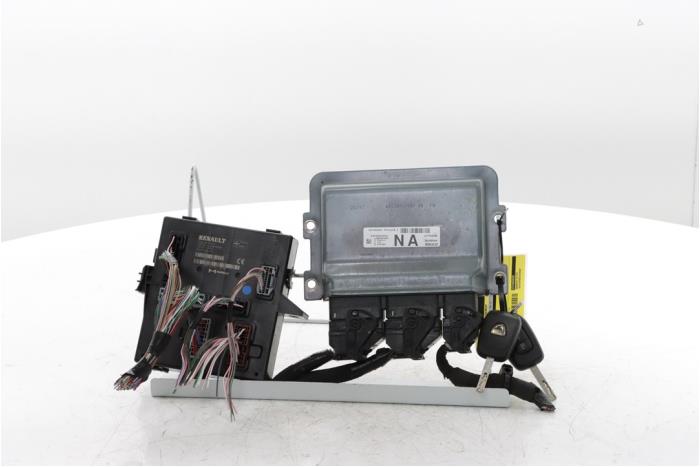Used Engine management computer Dacia Sandero III 1.0 SCe 65 12V Price € 423,50 Inclusive VAT offered by Snuverink Autodemontage