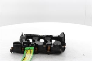 Usados Tapa de válvulas Opel Astra L (F3/FB/FM/FP) 1.5 Turbo D 16V Precio € 45,00 Norma de margen ofrecido por Snuverink Autodemontage