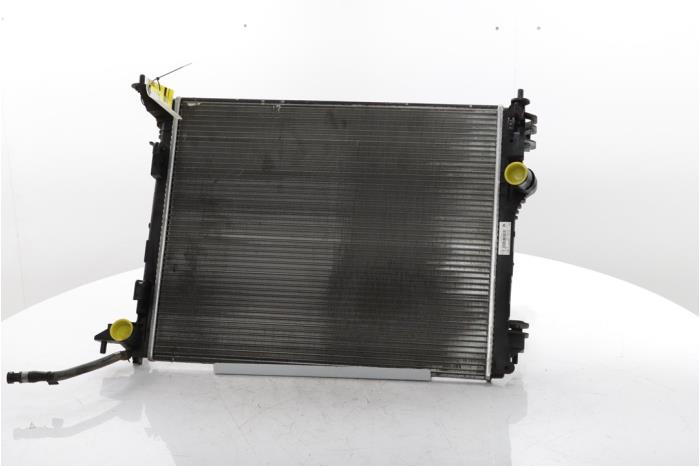 Gebrauchte Kühler Renault Megane IV Estate (RFBK) 1.2 Energy TCE 130 Preis € 50,00 Margenregelung angeboten von Snuverink Autodemontage