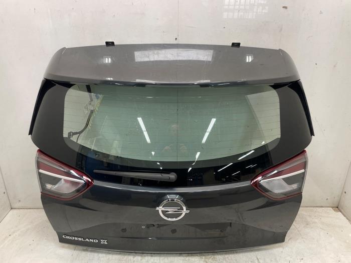 Używane Tylna klapa Opel Crossland (X) 1.2 Turbo 12V Euro 6 Cena € 550,00 Procedura marży oferowane przez Snuverink Autodemontage