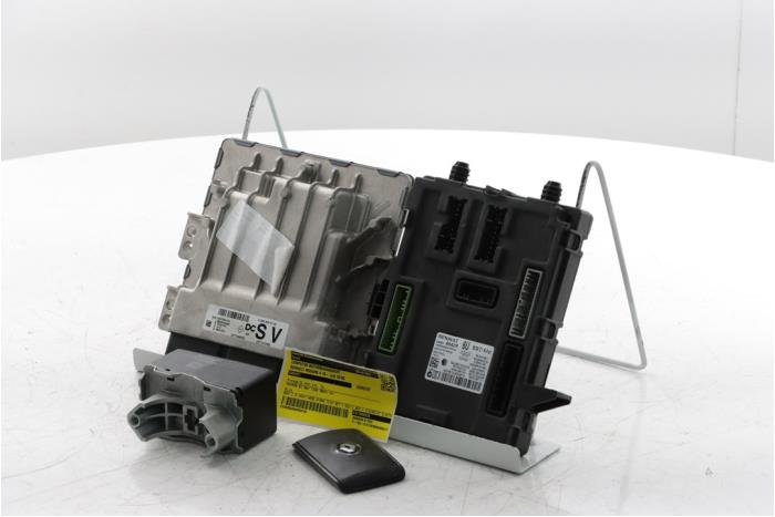 Used Engine management computer Renault Megane IV Estate (RFBK) 1.3 TCE 115 16V Price € 325,00 Margin scheme offered by Snuverink Autodemontage