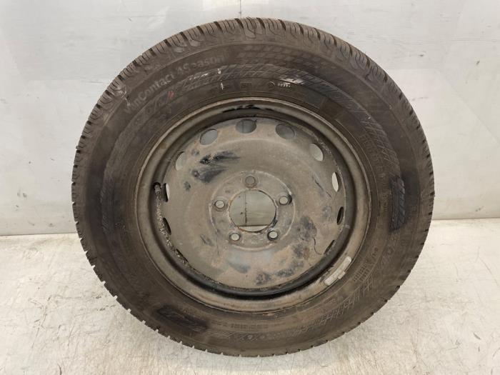 Reservhjul från en Renault Master III (MA/MB/MC/MD/MH/MF/MG/MH) 2.3 dCi 150 16V 2020