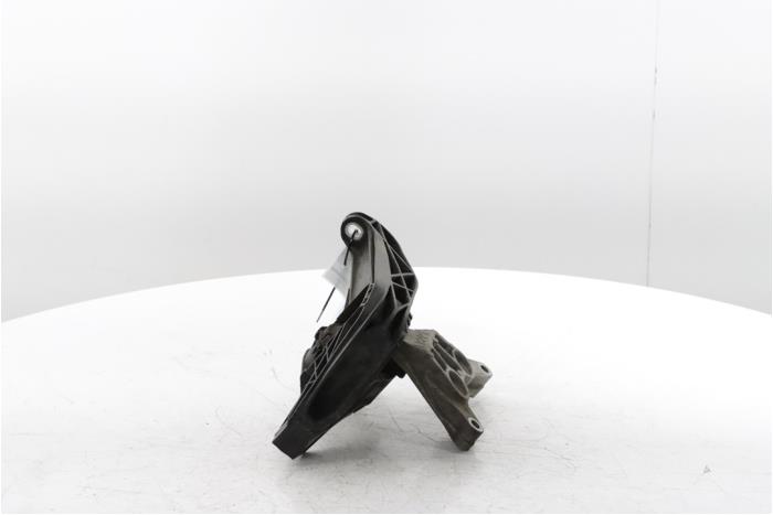 Used Engine mount Peugeot 308 (F3/FB/FH/FM/FP) 1.2 12V PureTech 110 Price € 30,00 Margin scheme offered by Snuverink Autodemontage