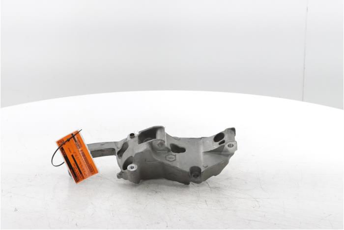 Gebrauchte Dynamostütze oben Citroen C4 Berline (BA/BB/BC) 1.2 PureTech 130 12V Preis € 29,98 Margenregelung angeboten von Snuverink Autodemontage