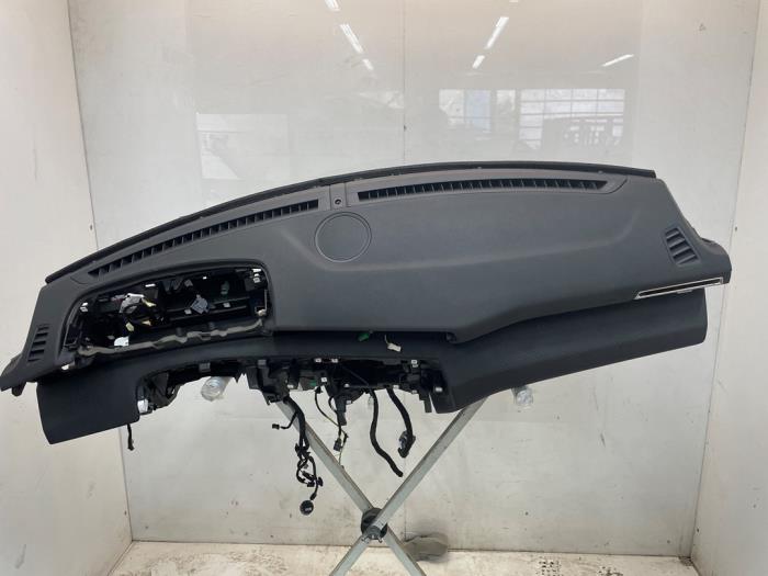 Używane Panel Peugeot 508 (F3/FB/FH/FP) 1.2 12V PureTech 130 Cena € 850,00 Procedura marży oferowane przez Snuverink Autodemontage