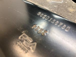 Subframe from a Peugeot 3008 III 1.2 12V Hybrid 136 2024