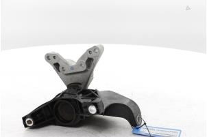 Engine mount from a Peugeot 3008 III 1.2 12V Hybrid 136 2024