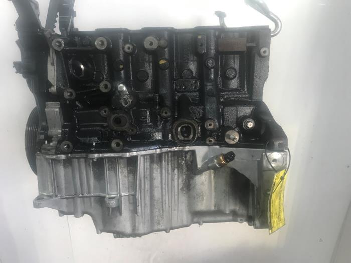 Used Engine crankcase Renault Kangoo Express (RFK) 1.5 Blue dCi 115 Price € 450,00 Margin scheme offered by Snuverink Autodemontage