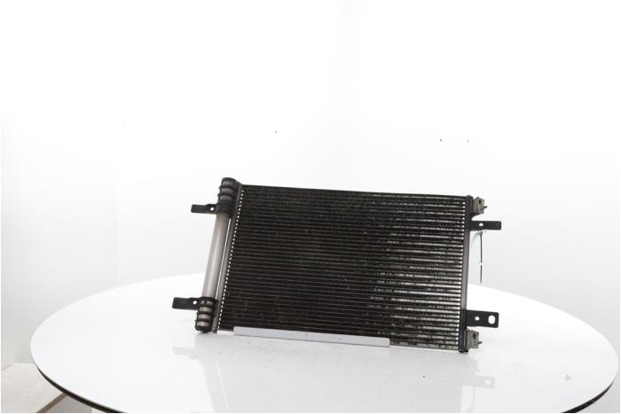 Gebrauchte Klima Kondensor Peugeot 308 (L3/L8/LB/LH/LP) 1.2 12V e-THP PureTech 130 Preis € 84,68 Mit Mehrwertsteuer angeboten von Snuverink Autodemontage