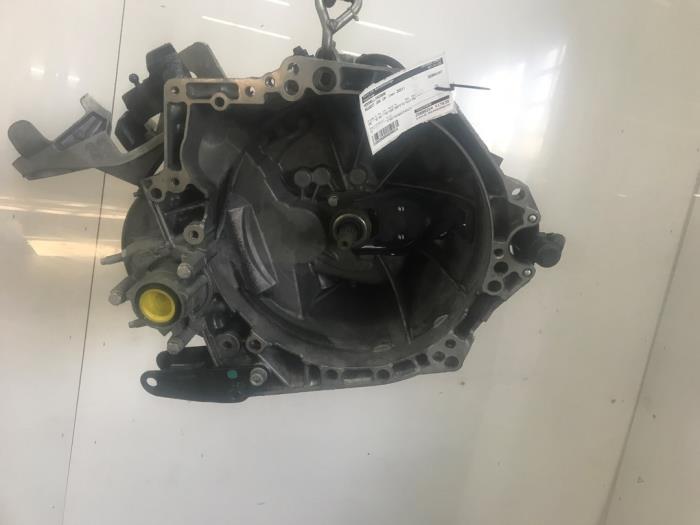 Gebrauchte Getriebe Peugeot 208 II (UB/UH/UP) 1.2 Vti 12V PureTech 100 Preis € 907,50 Mit Mehrwertsteuer angeboten von Snuverink Autodemontage