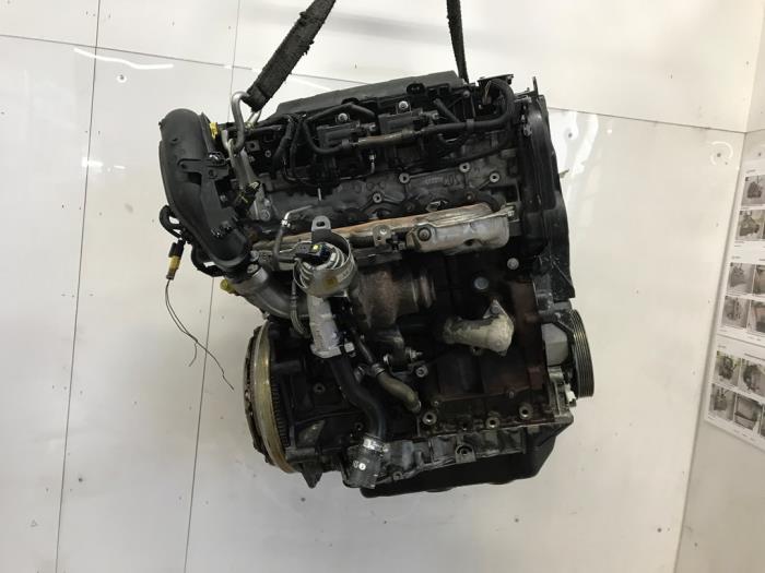 Engine from a Peugeot 508 SW (8E/8U) 2.0 RXH HYbrid4 16V 2012