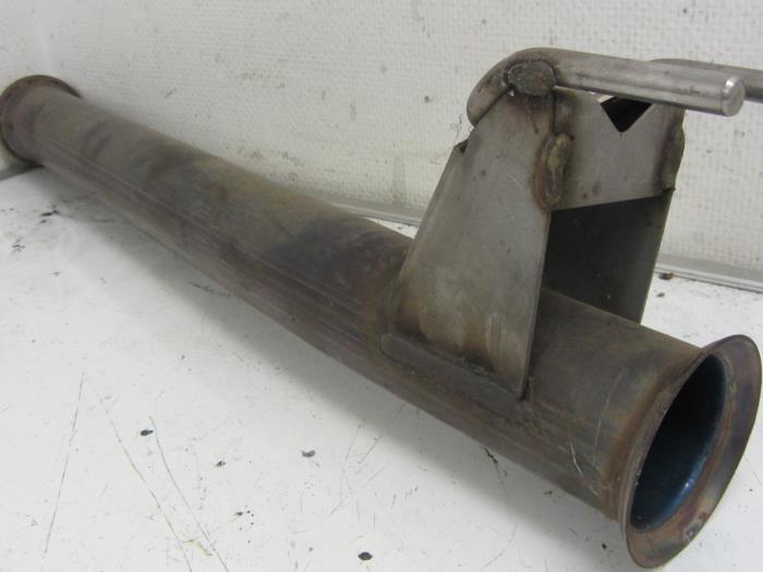 Exhaust front section from a Renault Master III (FD/HD) 2.5 dCi 150 FAP 2007