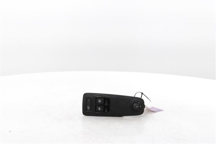 Usados Interruptor combinado de ventanillas Fiat Ducato (250) 2.2 D 120 Multijet 3 Precio € 169,40 IVA incluido ofrecido por Snuverink Autodemontage