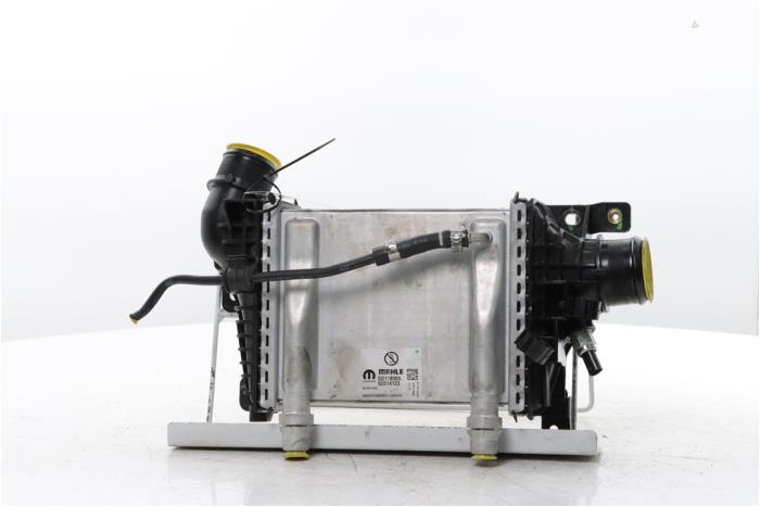 Usados Intercooler Peugeot Boxer (U9) 2.2 BlueHDi 140 Precio € 223,85 IVA incluido ofrecido por Snuverink Autodemontage