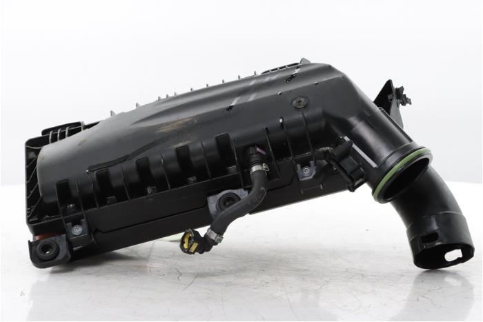 Begagnade Luftfilterhus Opel Grandland (OV64) 1.2 Turbo 12V Hybrid 136 Pris € 54,45 Inklusive moms erbjuds av Snuverink Autodemontage
