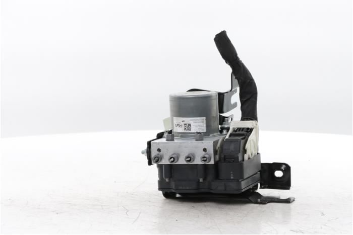 Begagnade ABS-pump Opel Grandland (OV64) 1.2 Turbo 12V Hybrid 136 Pris € 423,50 Inklusive moms erbjuds av Snuverink Autodemontage