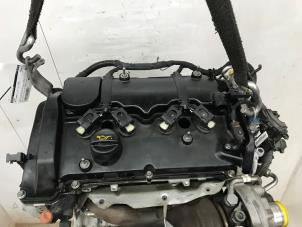 Engine from a Opel Grandland (X) 1.6 Turbo 16V Hybrid4 2021