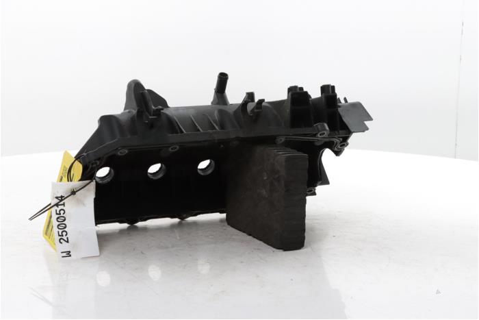 Ventildeckel van een Renault Twingo (C06) 1.2 16V 2005