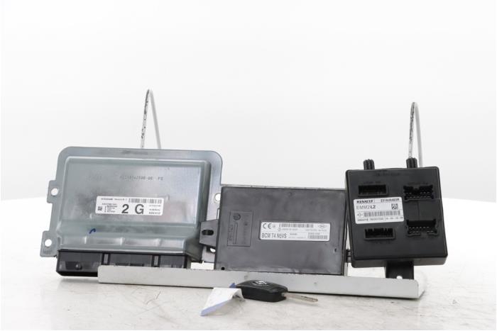 Used Engine management computer Renault Twingo III (AH) ZE R80 Price € 423,50 Inclusive VAT offered by Snuverink Autodemontage
