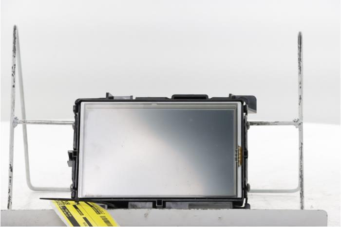 Begagnade Innerdisplay Renault Captur I (2R) 0.9 Energy TCE 12V Pris € 75,00 Marginaltabell erbjuds av Snuverink Autodemontage