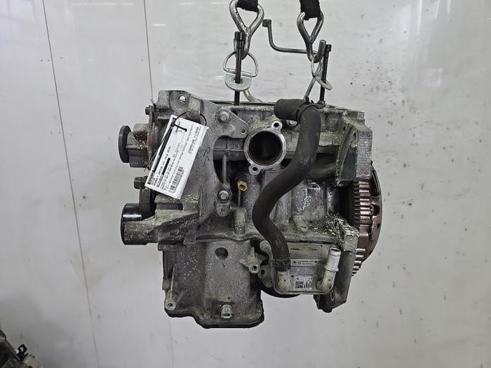 Used Engine crankcase Renault Captur I (2R) 0.9 Energy TCE 12V Price € 425,00 Margin scheme offered by Snuverink Autodemontage
