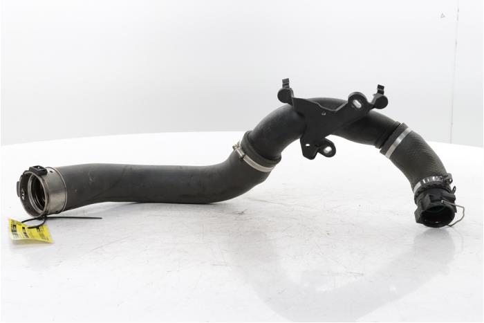 Usagé Tuyau intercooler Renault Captur I (2R) 1.2 TCE 16V EDC Prix € 95,00 Règlement à la marge proposé par Snuverink Autodemontage