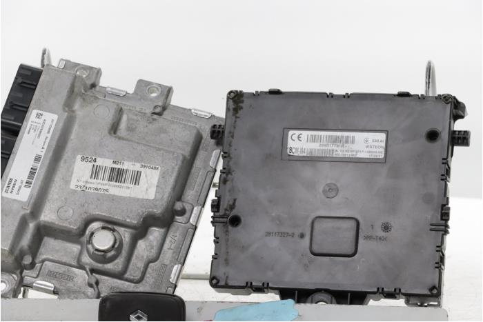 Used Engine management computer Renault Master III (MA/MB/MC/MD/MH/MF/MG/MH) 2.3 dCi 135 16V FWD Price € 544,50 Inclusive VAT offered by Snuverink Autodemontage