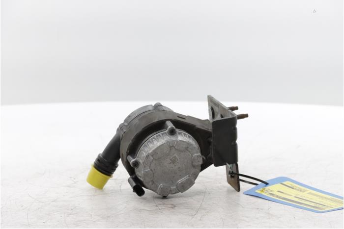 Begagnade Vattenpump Peugeot Expert (V1/VA/VB/VE/VF/VT/VY) e-Expert Pris € 42,35 Inklusive moms erbjuds av Snuverink Autodemontage
