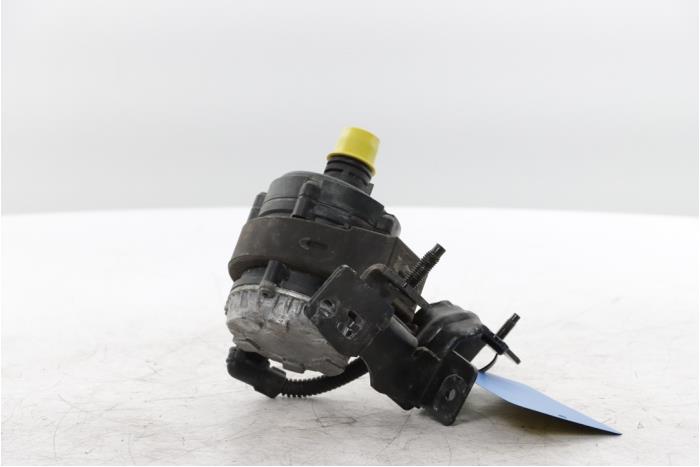 Begagnade Vattenpump Peugeot Expert (V1/VA/VB/VE/VF/VT/VY) e-Expert Pris € 42,35 Inklusive moms erbjuds av Snuverink Autodemontage