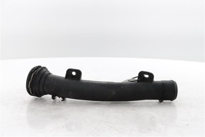 Gebrauchte Intercooler Schlauch Peugeot 308 (F3/FB/FH/FM/FP) 1.2 12V PureTech 130 Preis € 30,00 Margenregelung angeboten von Snuverink Autodemontage