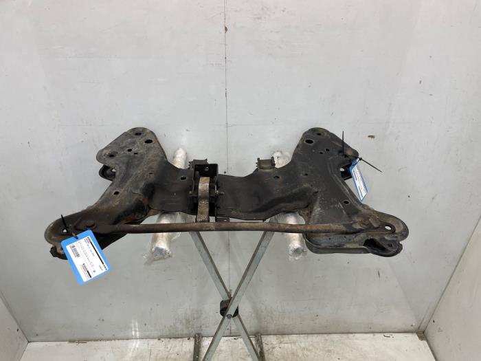 Usados Subchasis Peugeot 208 I (CA/CC/CK/CL) 1.0 Vti 12V PureTech Precio € 75,00 Norma de margen ofrecido por Snuverink Autodemontage