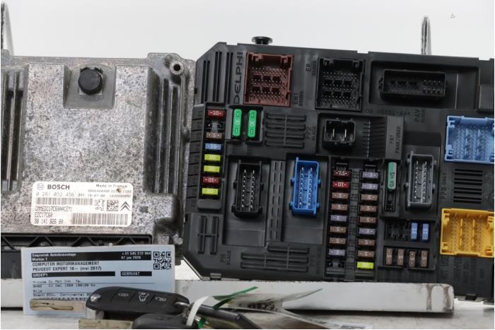 Used Engine management computer Peugeot Expert (V1/VA/VB/VE/VF/VT/VY) 1.6 Blue HDi 95 16V Price € 907,50 Inclusive VAT offered by Snuverink Autodemontage