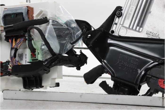Used Engine management computer Lynk &amp; Co 01 1.5 PHEV Price € 423,50 Inclusive VAT offered by Snuverink Autodemontage