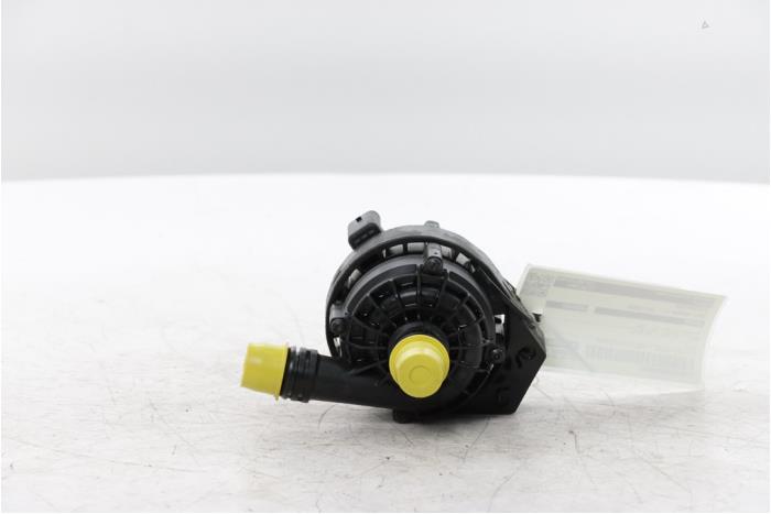 Begagnade Vattenpump Opel Mokka Mokka-e, Electric 54 kWh Pris € 78,65 Inklusive moms erbjuds av Snuverink Autodemontage