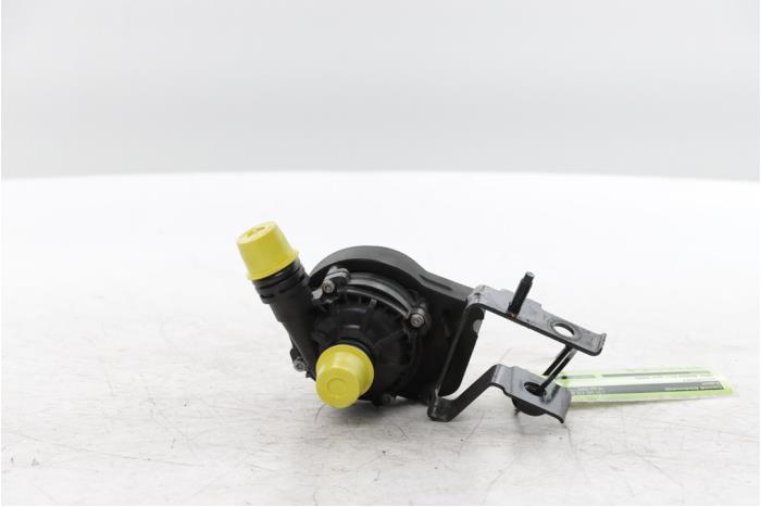 Begagnade Vattenpump Opel Mokka Mokka-e, Electric 54 kWh Pris € 42,35 Inklusive moms erbjuds av Snuverink Autodemontage