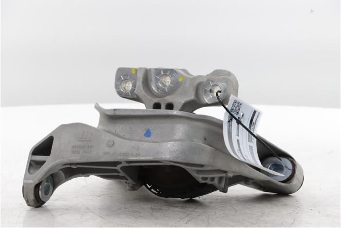 Used Engine mount Peugeot 3008 III 1.6 16V Plug-in Hybrid 195 Price € 36,30 Inclusive VAT offered by Snuverink Autodemontage