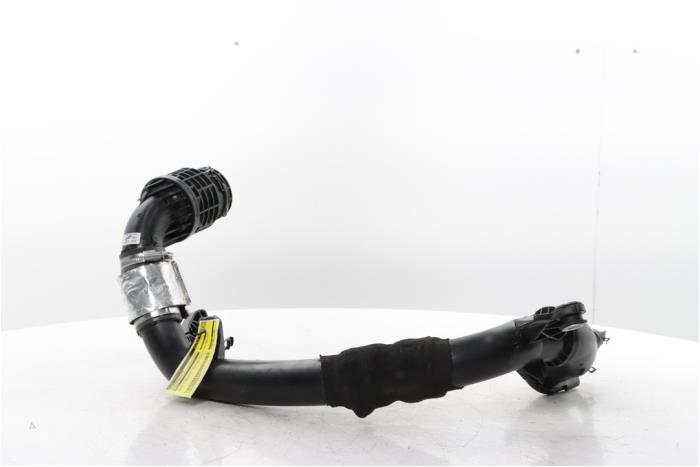 Gebrauchte Intercooler Schlauch Renault Trafic (1FL/2FL/3FL/4FL) 2.0 dCi 16V 150 Preis € 181,50 Mit Mehrwertsteuer angeboten von Snuverink Autodemontage