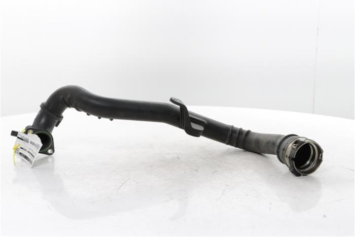 Gebrauchte Intercooler Schlauch Nissan Qashqai (J11) 1.3 DIG-T 160 16V Preis € 95,00 Margenregelung angeboten von Snuverink Autodemontage