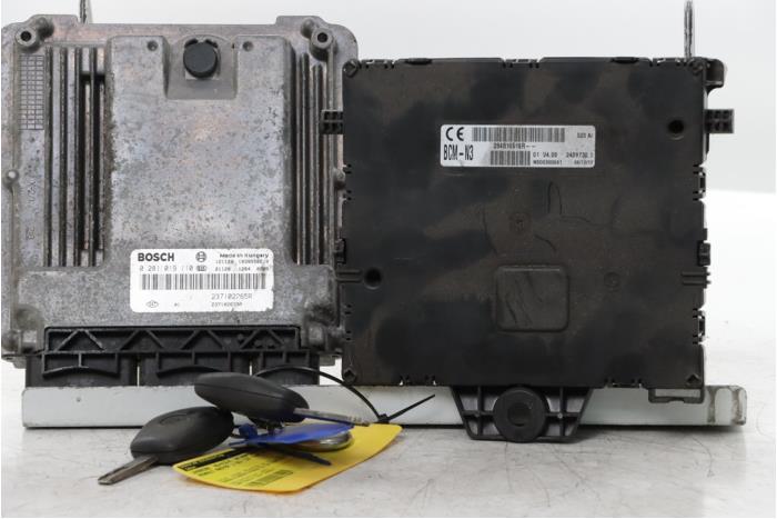 Used Engine management computer Renault Master III (MA/MB/MC/MD/MH/MF/MG/MH) 2.3 dCi 16V Price € 544,50 Inclusive VAT offered by Snuverink Autodemontage