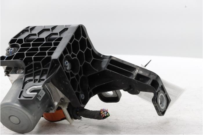 ABS Pumpe van een Peugeot Expert (V1/VA/VB/VE/VF/VT/VY) 2.0 Blue HDi 145 16V 2024