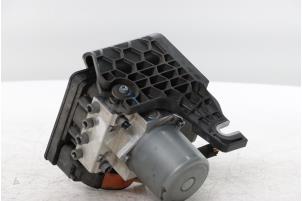 ABS Pumpe van een Peugeot Expert (V1/VA/VB/VE/VF/VT/VY) 2.0 Blue HDi 145 16V 2024