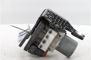 ABS Pumpe van een Peugeot Expert (V1/VA/VB/VE/VF/VT/VY) 2.0 Blue HDi 145 16V 2024