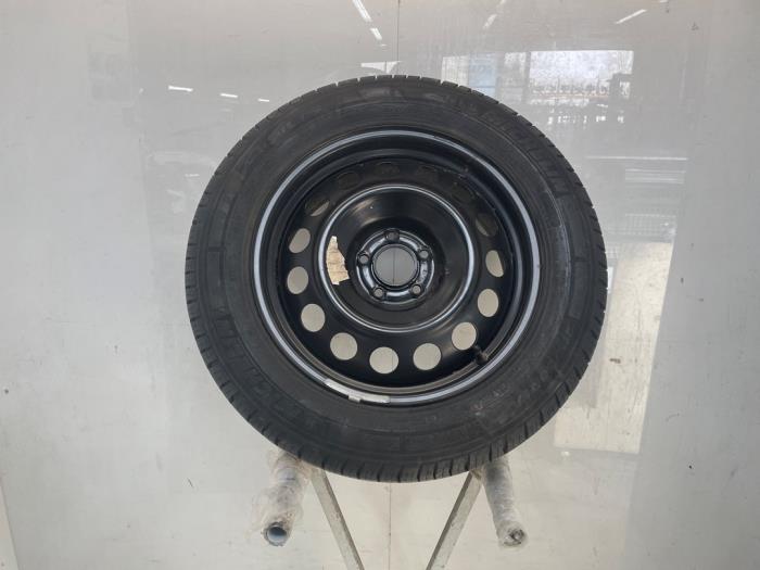 Gebrauchte Reserverad Peugeot Expert (V1/VA/VB/VE/VF/VT/VY) 2.0 Blue HDi 145 16V Preis € 121,00 Mit Mehrwertsteuer angeboten von Snuverink Autodemontage